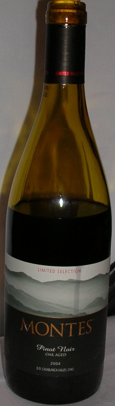 Montes Pinot Noir Oak Aged